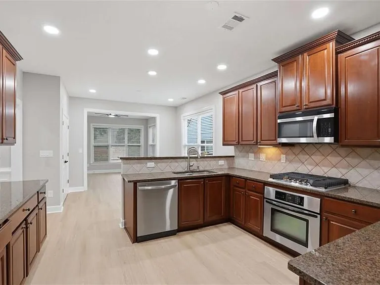 3345 Olivia Ct — Photo 9
