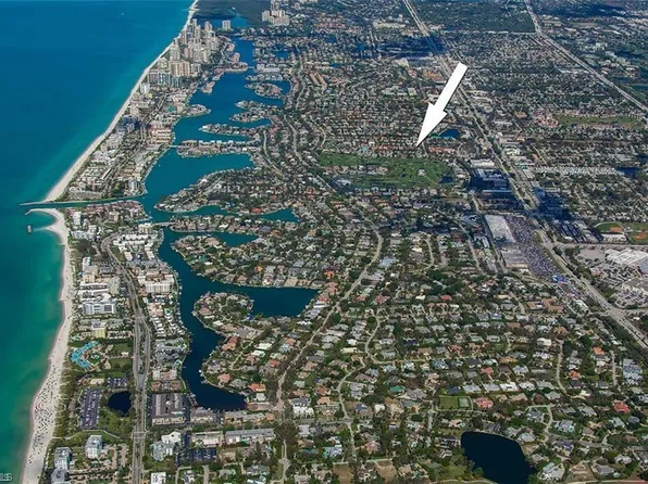 698 Fairway Terrace, NAPLES, FL 34103