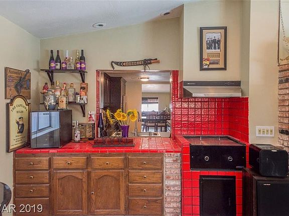 4th image of 3033 Brockington Dr