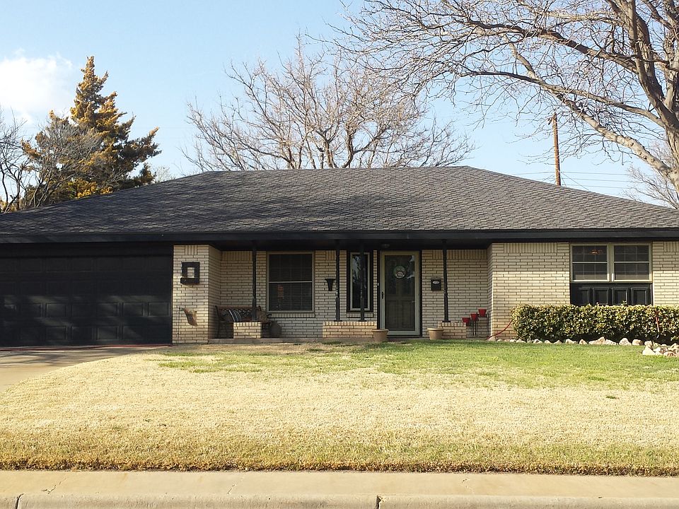 1st image of 1419 Hillcrest Dr