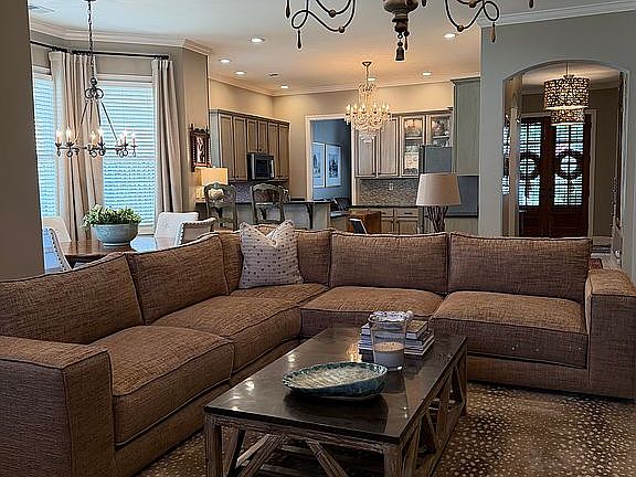 5th image of 3661 W Taplow Way