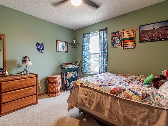 5th image of 4292 Shady Meadows Dr