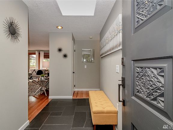 2nd image of 16611 SE 147th St