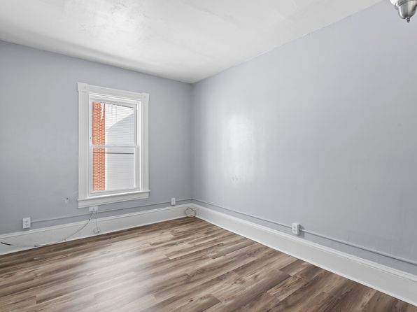 manchester-new-hampshire-74303983 picture