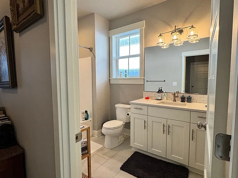 2740 Ordway Ave — Photo 54