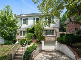 18723 87th Rd, Jamaica, NY 11432