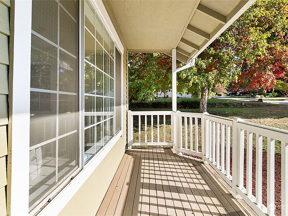 3rd image of 20705 109th Street Ct E