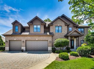 1146 Sycamore Dr, Lake Zurich, IL 60047