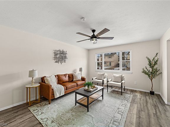 4th image of 214 Traymore Blvd