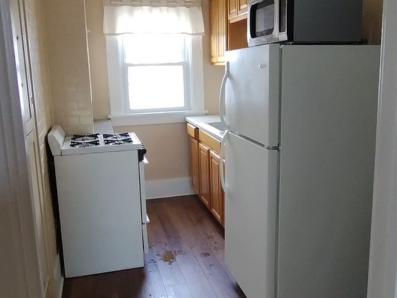 4th image of 401 Beattie St Floor 2