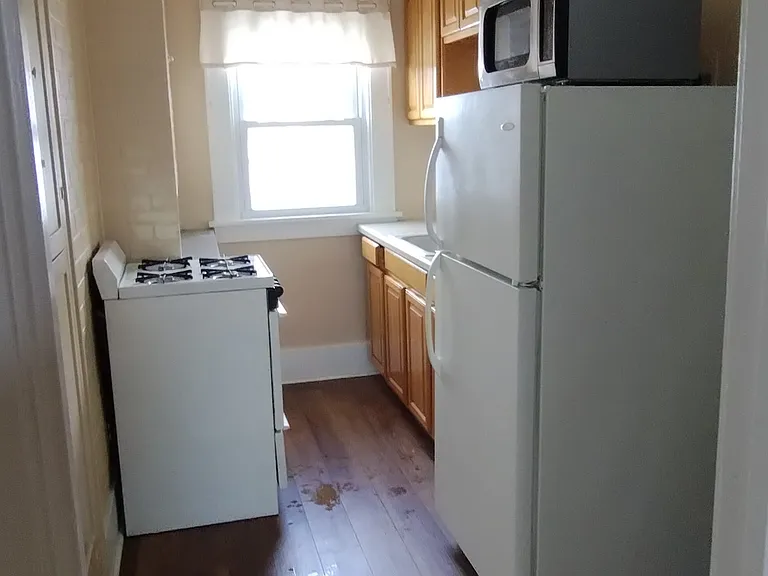 401 Beattie St #2 — Photo 4