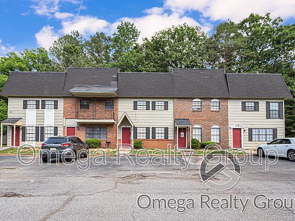 2nd image of 1821 Carson Rd APT 2