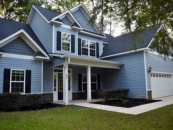 2nd image of 609 Crystal Creek Cir