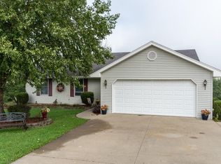 318 Southern Dr, Williamstown, KY 41097