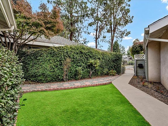 2nd image of 1528 E Castleview Avenue
