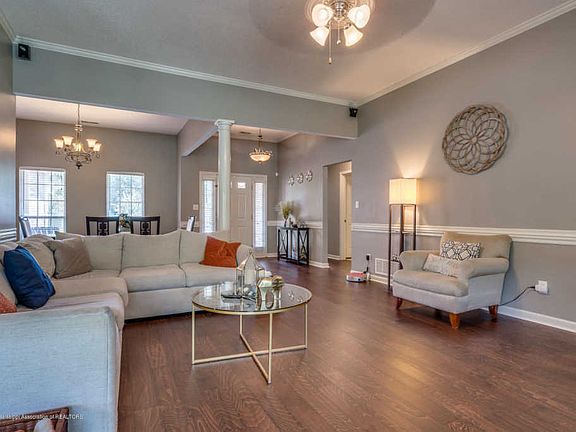 5th image of 2586 Greencliff Dr