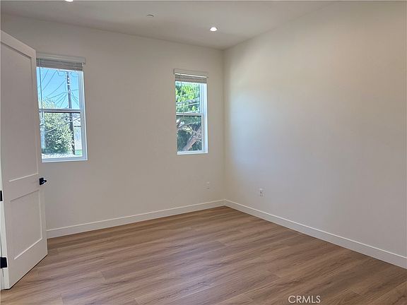 5th image of 4121 Lafayette Pl #D