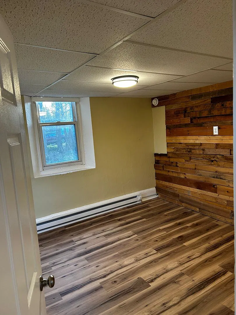 92 Farview Street — Photo 1