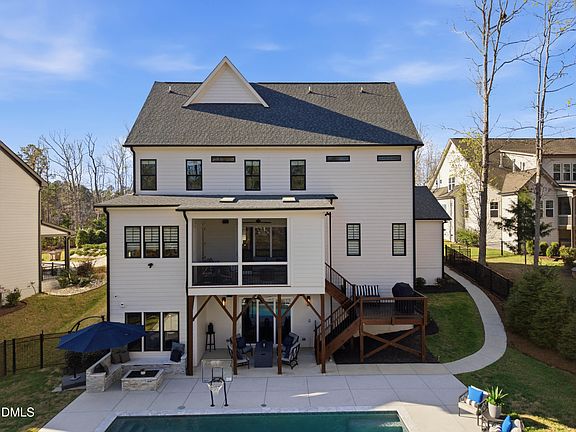 3rd image of 1104 Touchstone Way