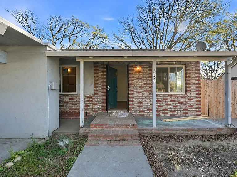 1008 Gemini Ct #2 — Photo 25