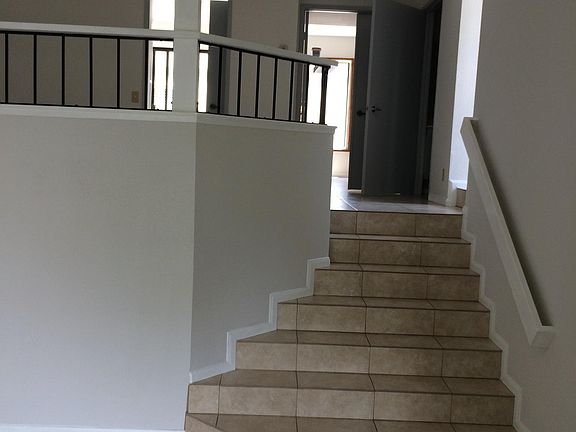 4th image of 3270 Caminito Eastbluff Unit 94