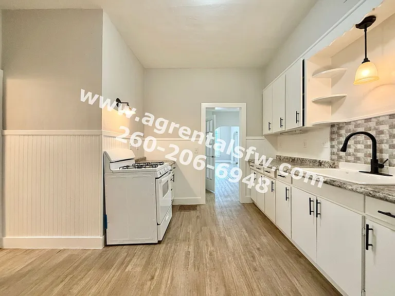 615 S Jefferson St — Photo 8