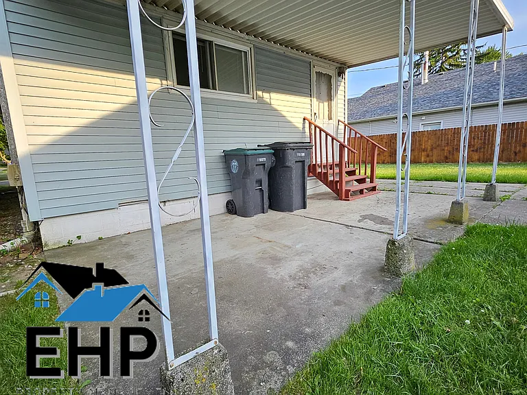 17535 Prospect St — Photo 19