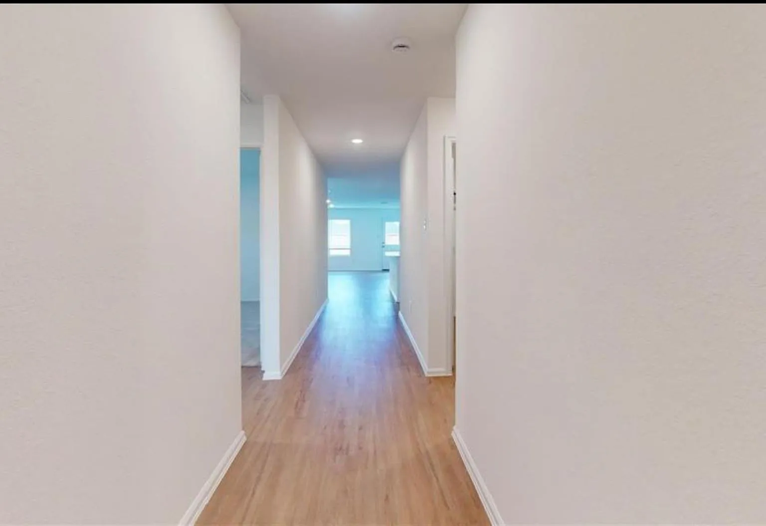 4 bed, 2.0 bath, 1765 sqft, $2,250 — Photo 2