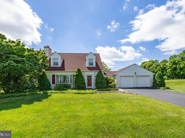 224 Hibernia Rd, Coatesville, PA 19320