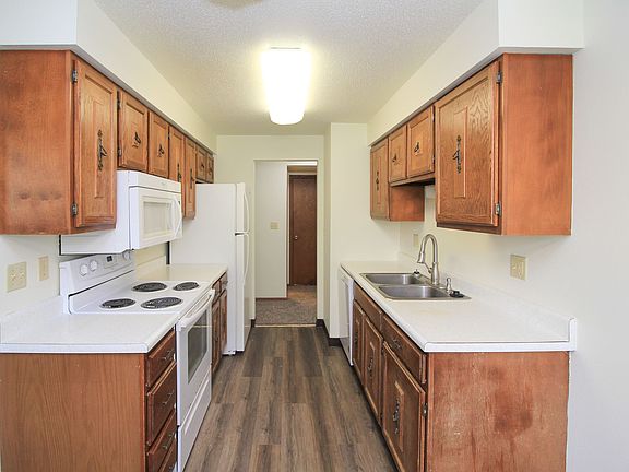 3rd image of 2809 W 33rd St #2609-304