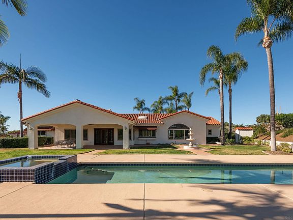 2nd image of 30343 Calle La Reina