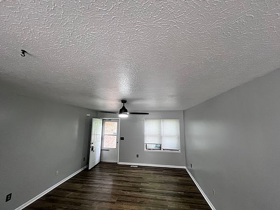 2nd image of 213 Elas Ct #215