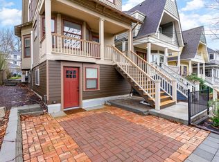 1026 32nd Ave E, Seattle, WA 98112