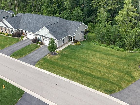 5th image of 933 Pathway Ln
