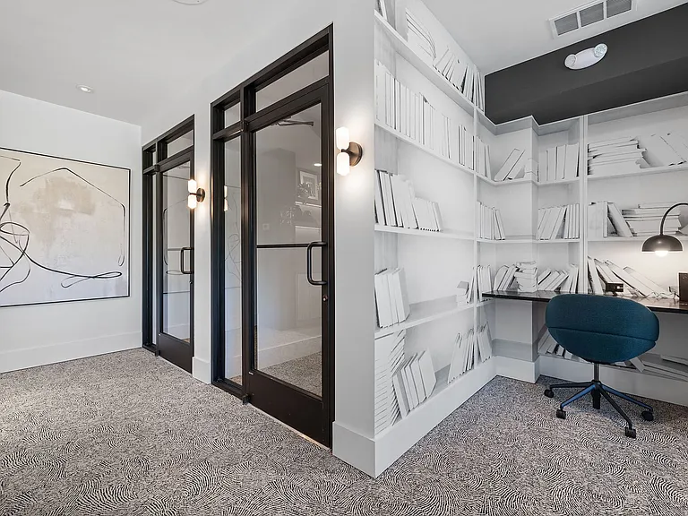 Block Lofts — Photo 18