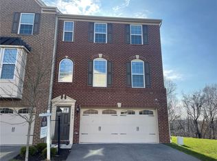 1101 Pointe View Dr, Mars, PA 16046