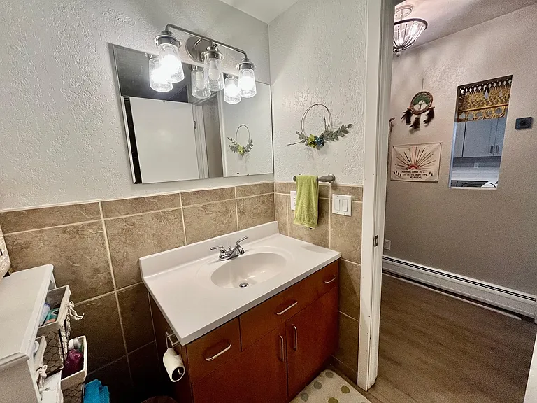 188 S Logan St #205 — Photo 22