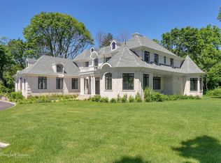 2 Arborfields Ct, Old Westbury, NY 11568