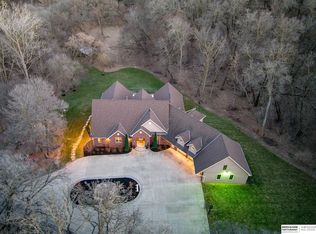 6411 McKinley St, Omaha, NE 68152