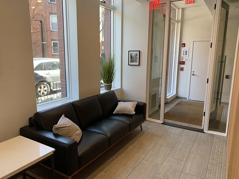 7 E Springfield St #2B — Photo 19