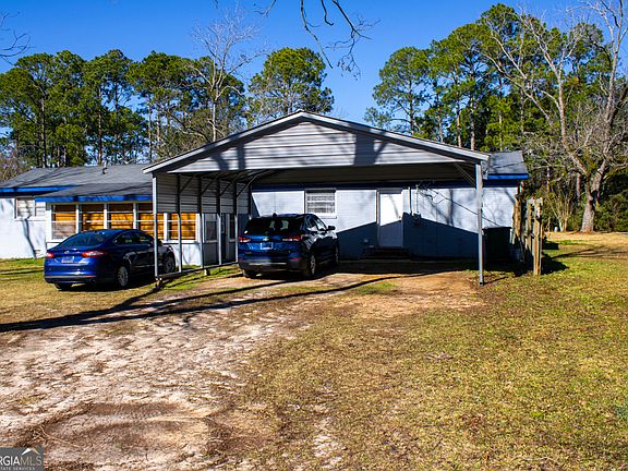 3rd image of 3108 Leggett Dr