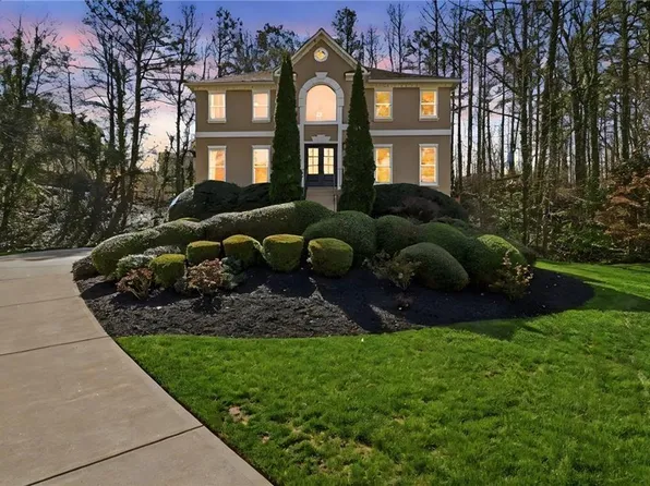 3566 Hawfinch Ct NE, Roswell, GA 30075