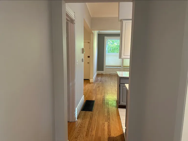 208 W Willow St #1 — Photo 23