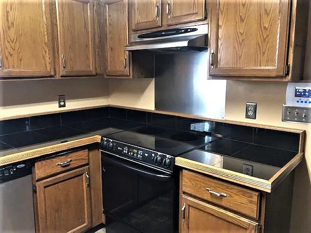 676 Hadley Dr — Photo 11