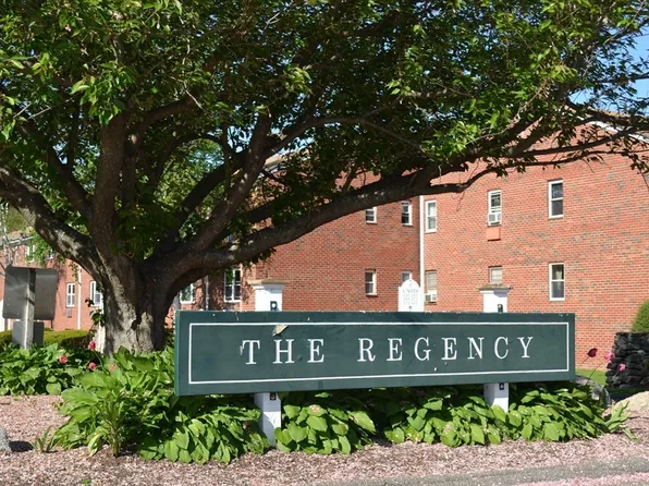 234 Regency Park Dr Unit 234, Agawam, MA 01001