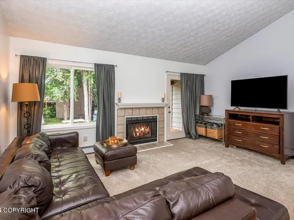 4245 Horizon Ave, Anchorage, AK 99517