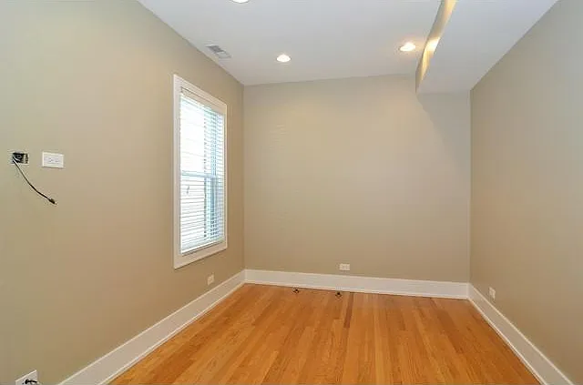 4219 N Leavitt St #2 — Photo 7