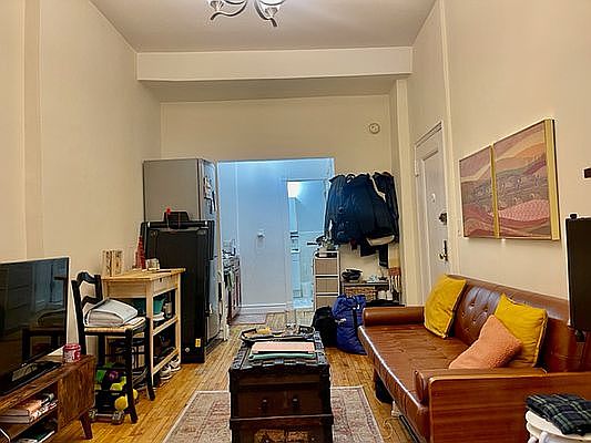 5th image of 416 E 78th St #1
