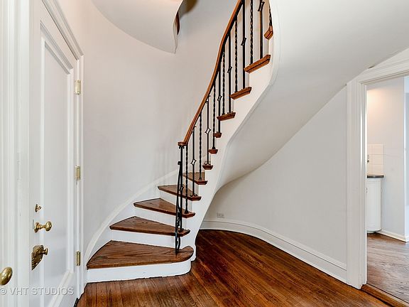 2nd image of 1242 N Lake Shore Dr #9N