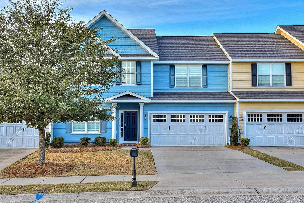 Building Photo - 212 Full Circle Dr